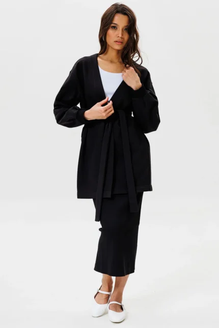 Комплект юбочный с жакетом в черном цвете