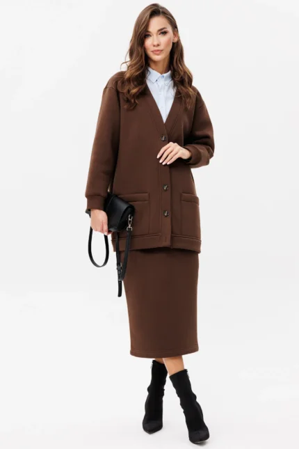 Костюм утеплённый с кардиганом и прямой юбкой