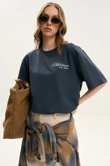 Футболка оверсайз с контрастной печатью