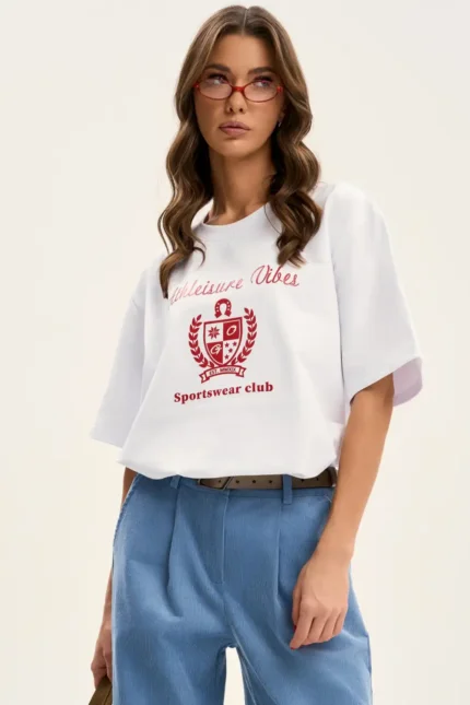 Классическая женская футболка с гербом