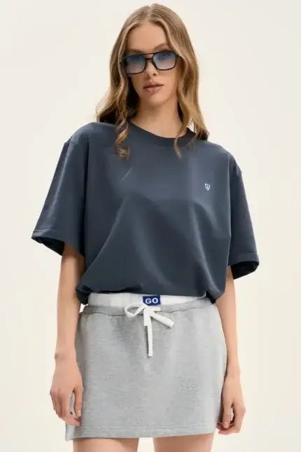 Классическая женская футболка