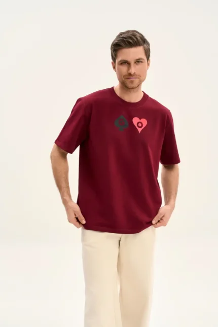 Классическая мужская футболка с дизайнерской печатью