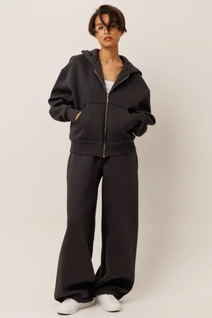 Спортивный костюм с зип худи и брюками на регулируемой резинке по низу