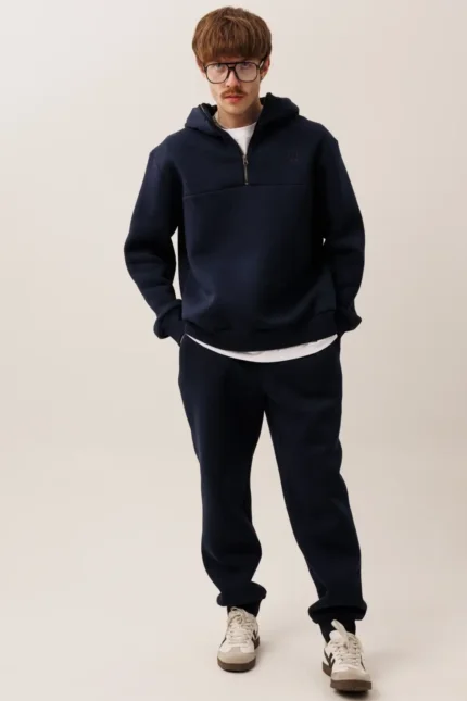 Спортивный костюм с  джемпером и брюками