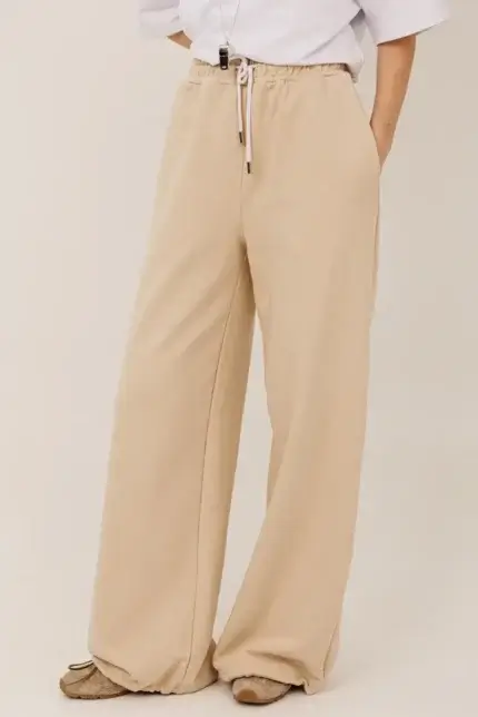 Широкие брюки с кулиской снизу